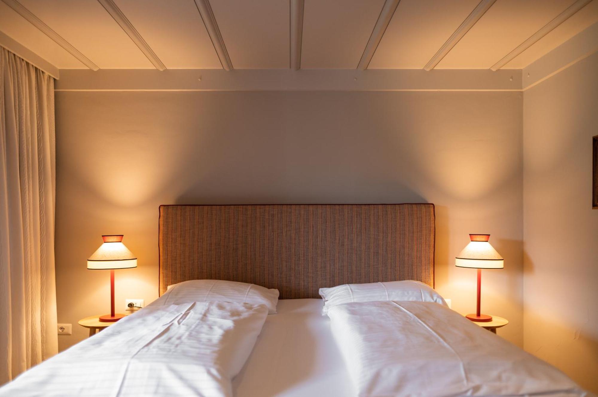 Ansitz Punthof Hotel Lagundo Bagian luar foto